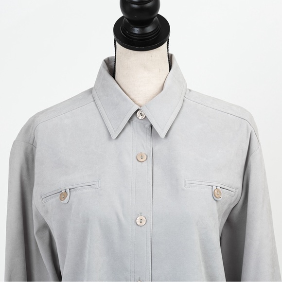Neutral soft light gray faux suede textured fabric button down Studio C size M - Picture 6 of 9